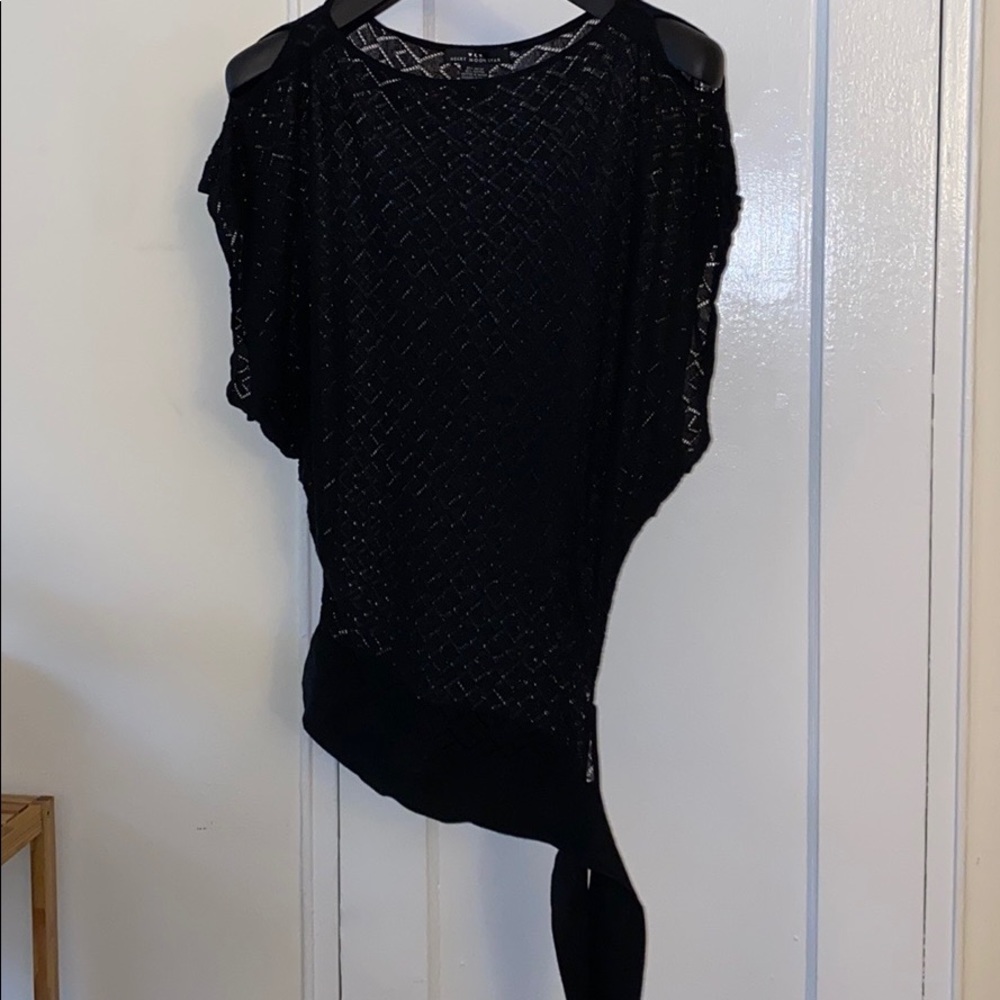 Open Shoulder Top - Picture 2 of 5